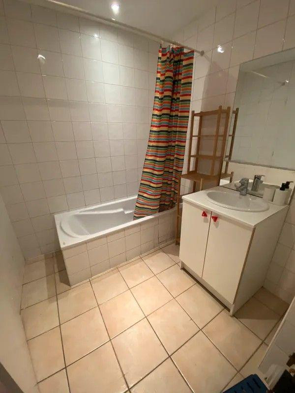 
                                                Location
                                                 Beau T1Bis meublé 35m² refait à neuf