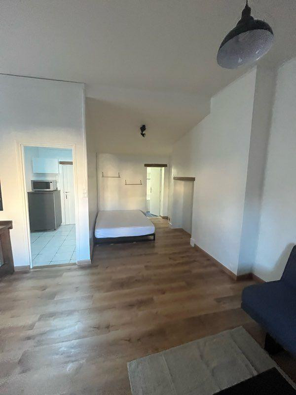 
                                                Location
                                                 Beau T1bis meublé 41m² refait à neuf