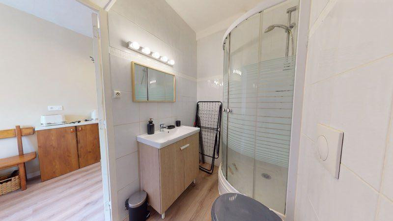 
                                                Location
                                                 Beau T1bis meublé et entièrement rénové 25m²