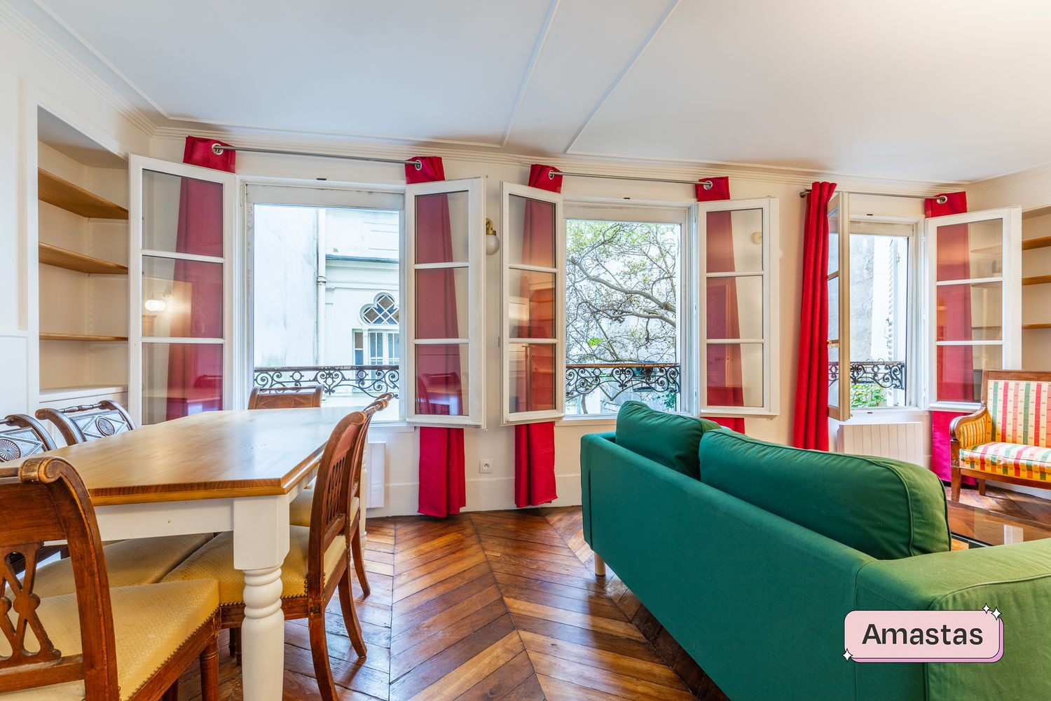 
                                                Location
                                                 Beau T2 - 39m² - Paris 6ème arrondissement