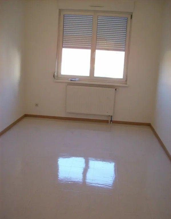 
                                                Location
                                                 Beau T2 40m² avec 2 places de parking