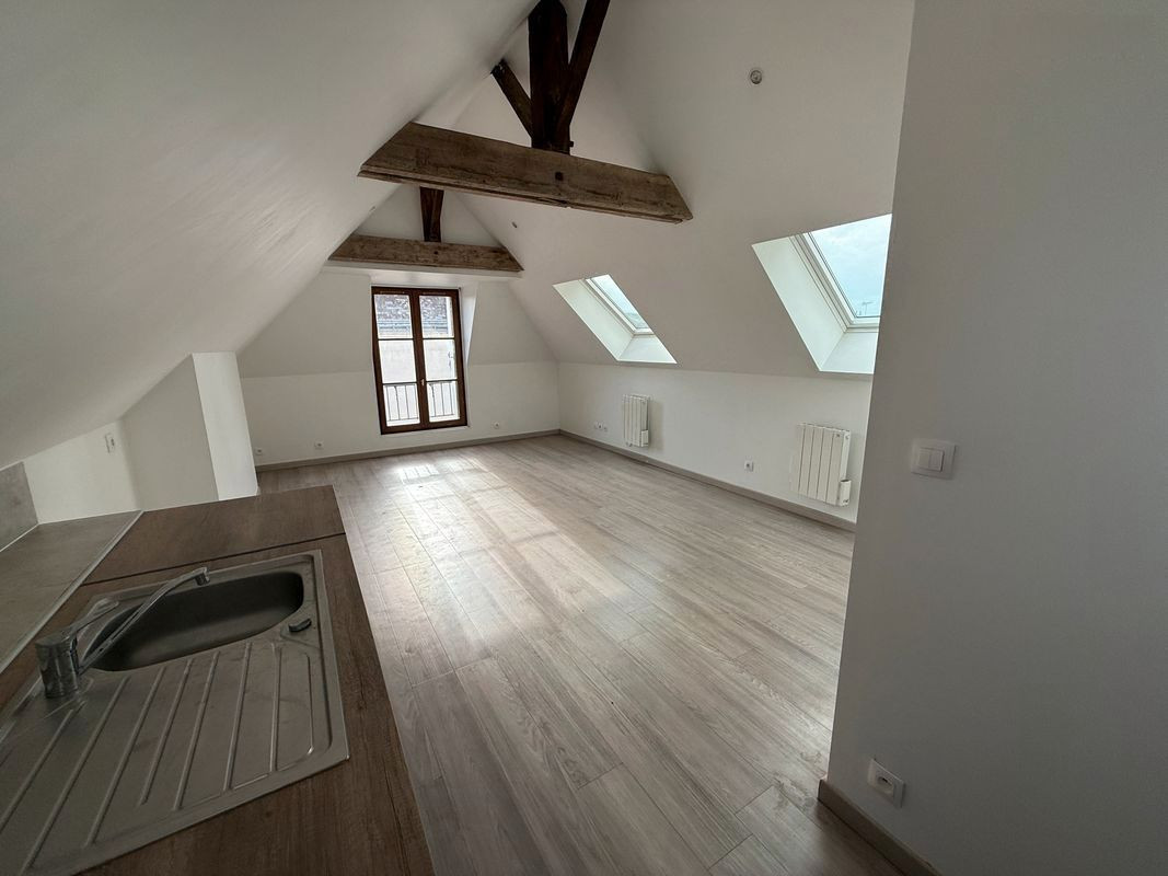 
                                                Location
                                                 Beau T2 40m² lumineux rue Jolivet, Velpeaux