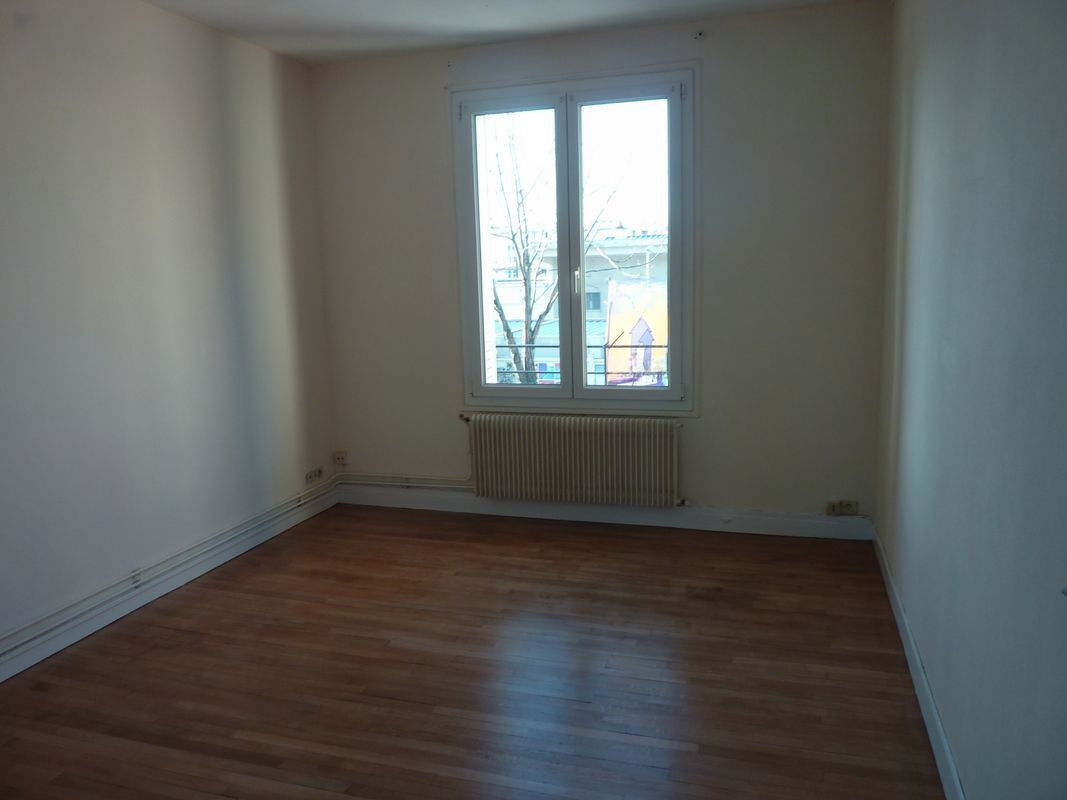 
                                                Location
                                                 Beau T2 40m² TOURS