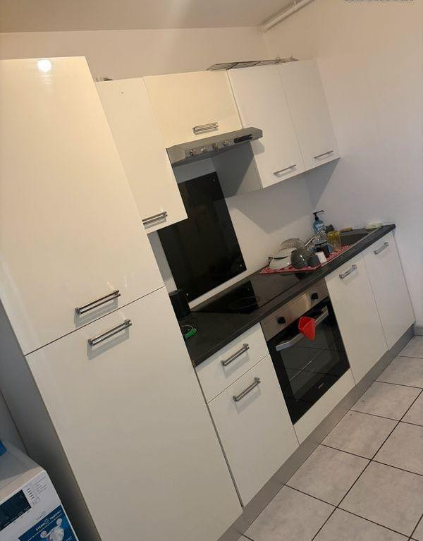 
                                                Location
                                                 Beau T2 43m² refait à neuf