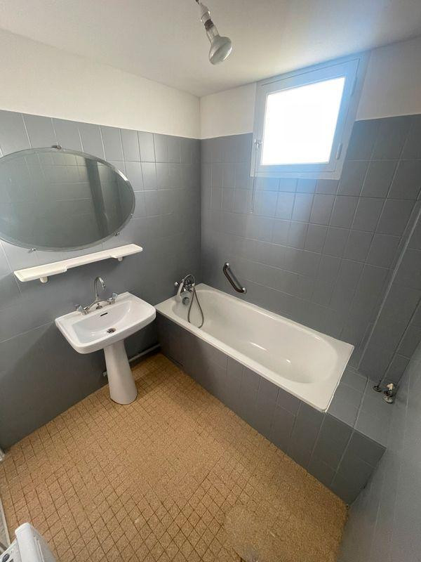 
                                                Location
                                                 Beau T2 47m² avec loggia