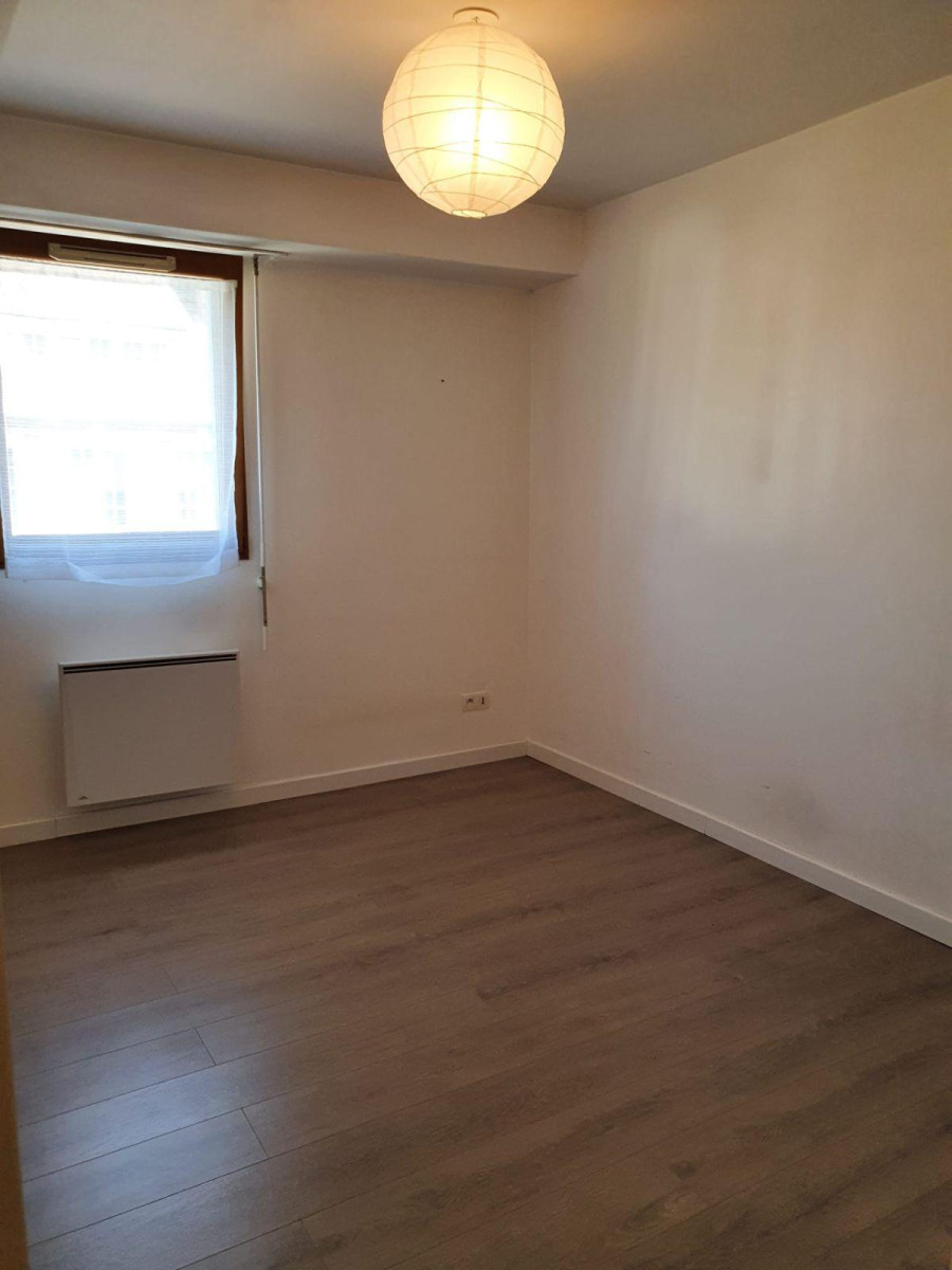 
                                                Location
                                                 Beau T2 47m² Lille St Maurice