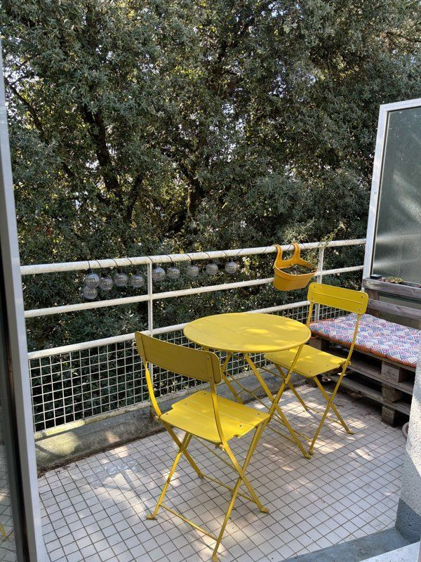 
                                                Location
                                                 Beau T2 47m² meublé lumineux rénové avec balcon