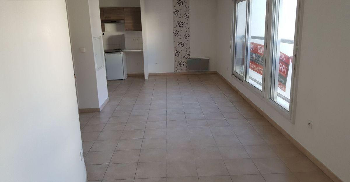 
                                                Location
                                                 Beau T2 49 m² Félix Lemoine avec parking