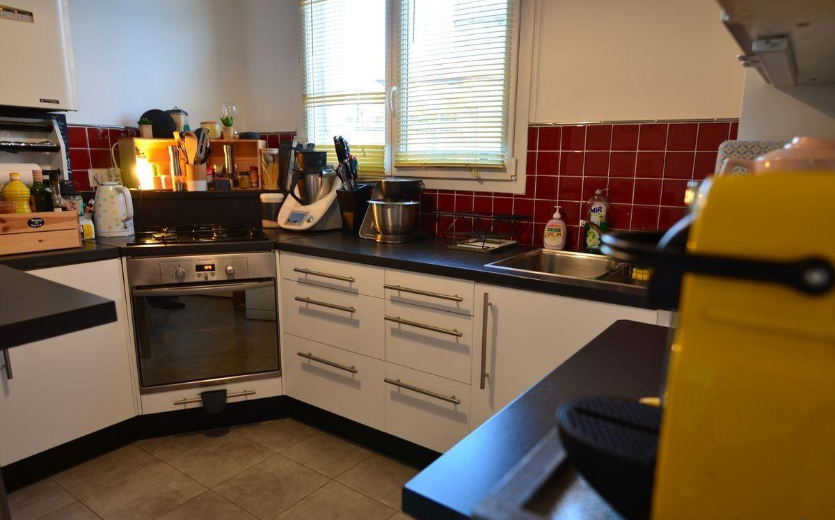 
                                                Location
                                                 Beau T2 50m² entièrement meublé avec Balcon