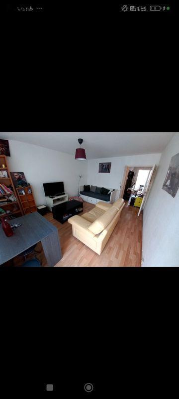 
                                                Location
                                                 Beau T2 50m² meublé traversant lumineux