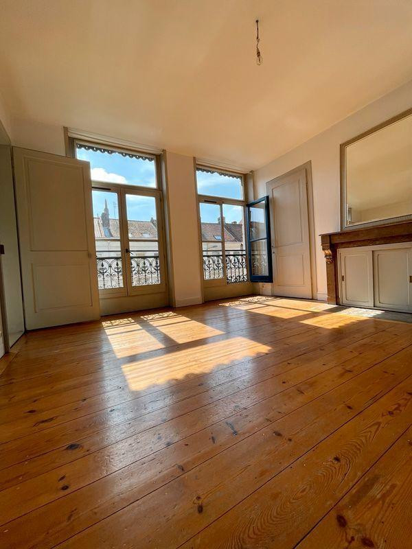 
                                                Location
                                                 Beau T2 - 54 M2 - Secteur Solferino - JB-LEBAS