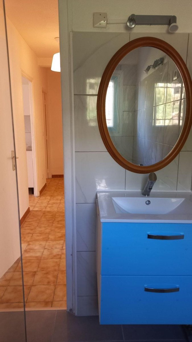 
                                                Location
                                                 Beau T2 54m² très lumineux refait à neuf