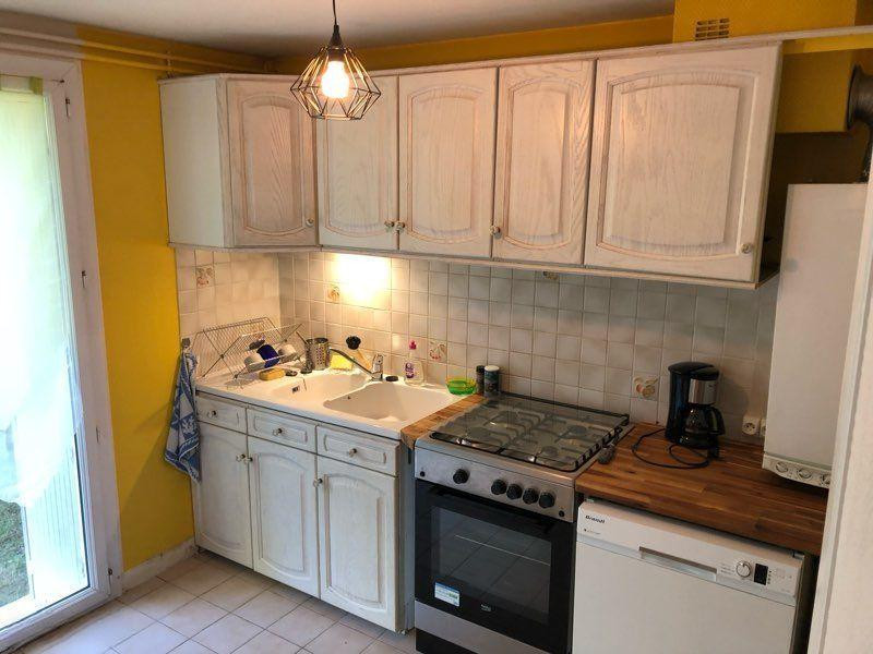 
                                                Location
                                                 Beau T2 56m² dans résidence et quartier très calme