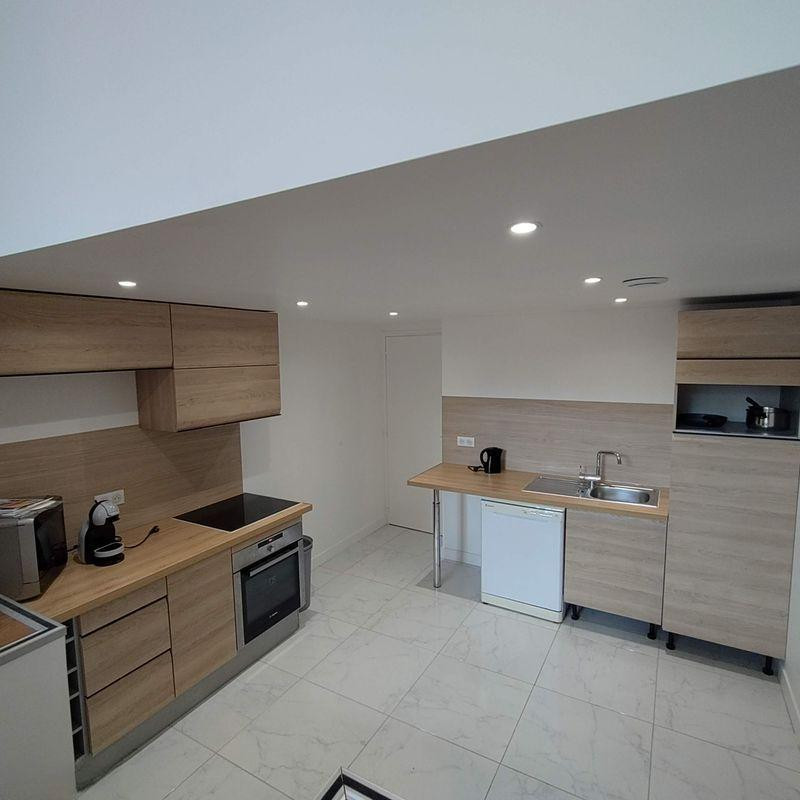 
                                                Location
                                                 Beau T2 62m² meublé entièrement neuf en duplex