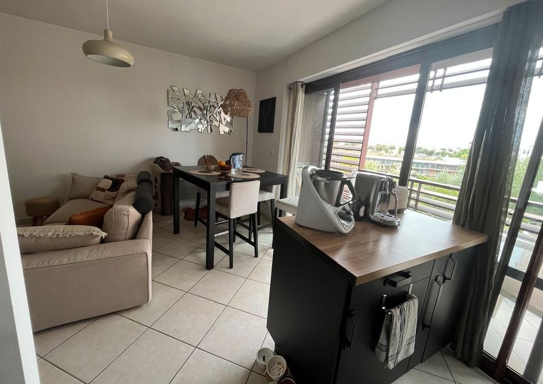 
                                                Location
                                                 Beau T2 à louer Montpellier Port Marianne