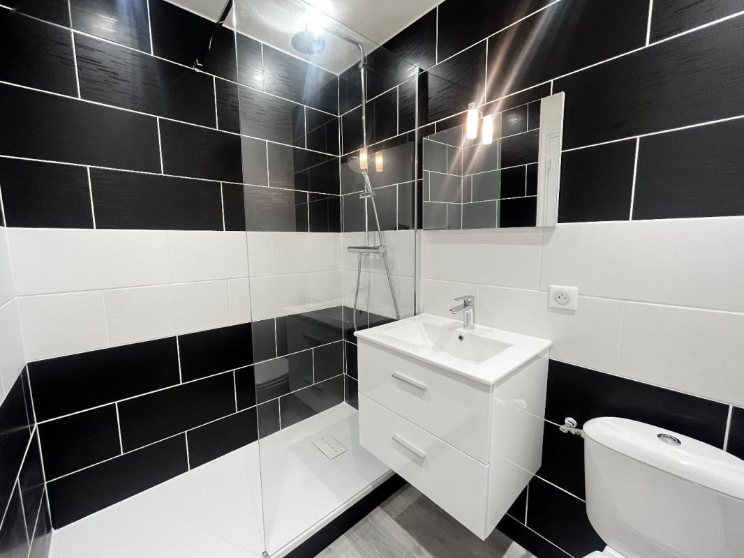 
                                                Location
                                                 Beau T2 à Nantes