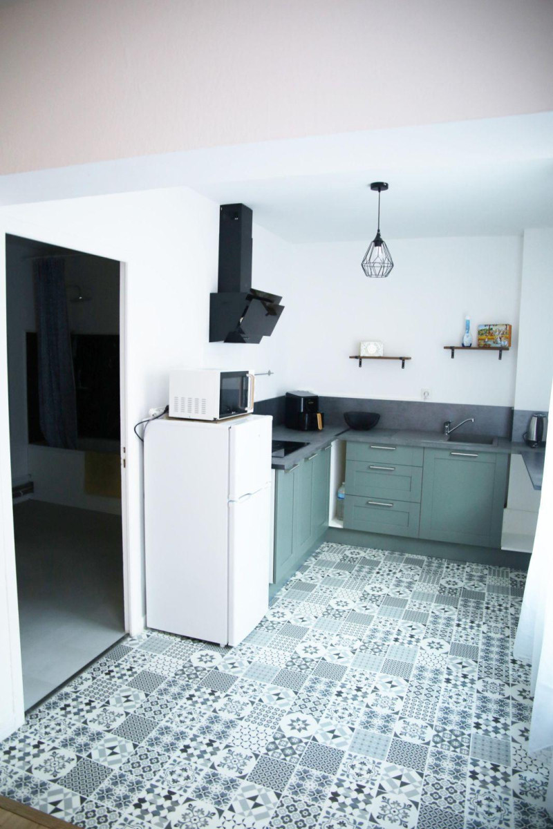 
                                                Location
                                                 Beau T2 avec extérieur au calme