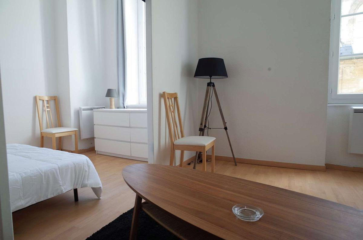 
                                                Location
                                                 Beau T2 Bis 31m² hypercentre de bordeaux