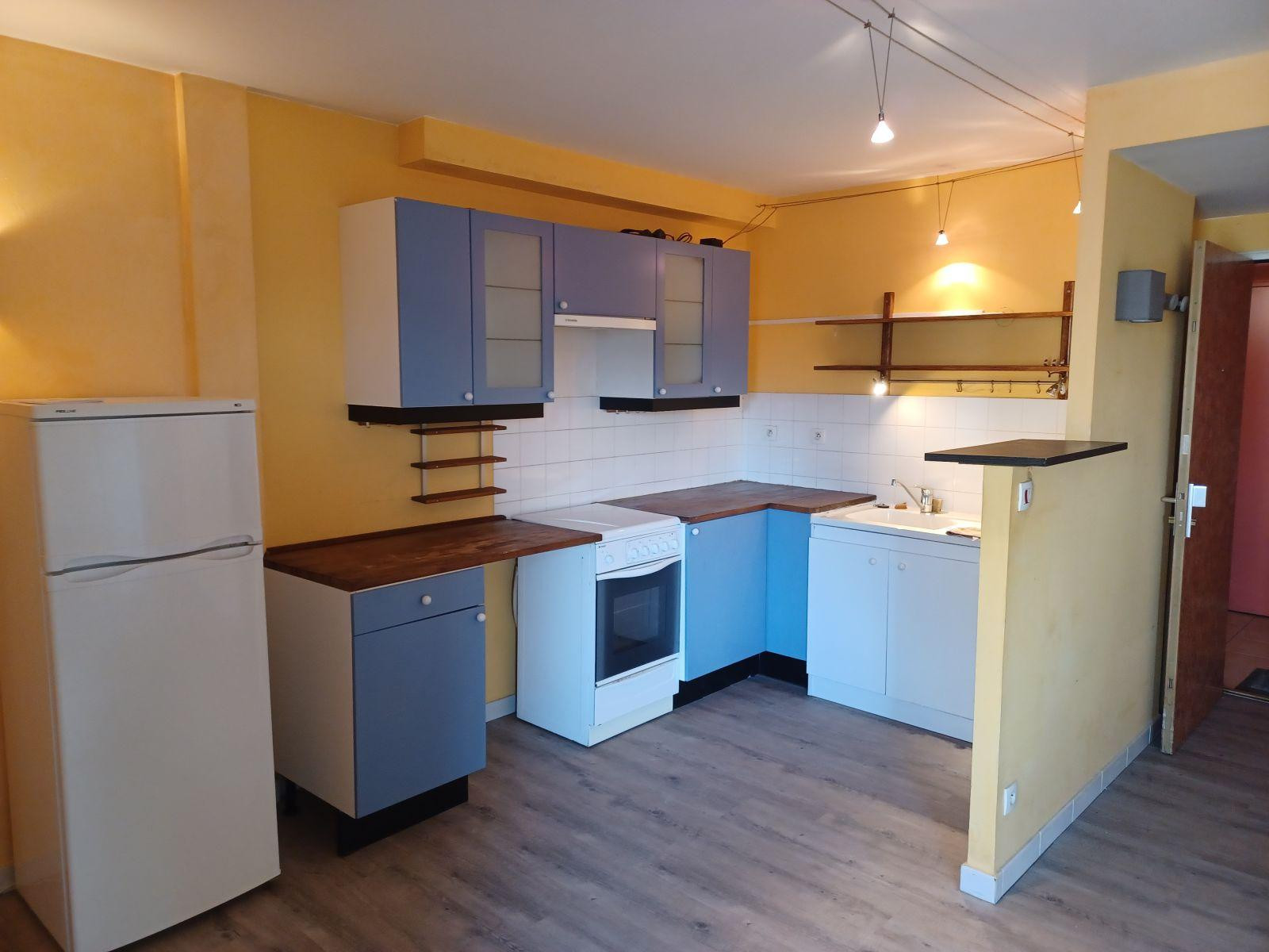 
                                                Location
                                                 Beau T2 de 44m2 très bon état, lumineux et calme