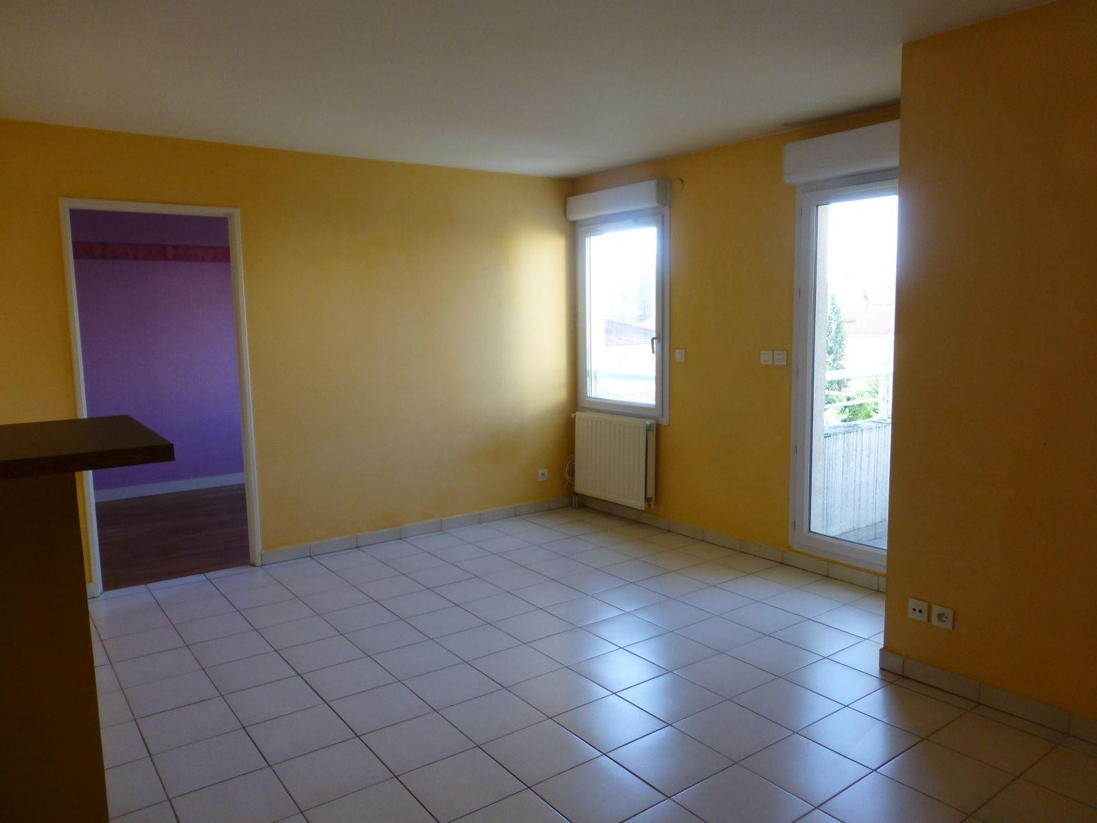 
                                                Location
                                                 Beau T2 de 44m2 très bon état, lumineux et calme