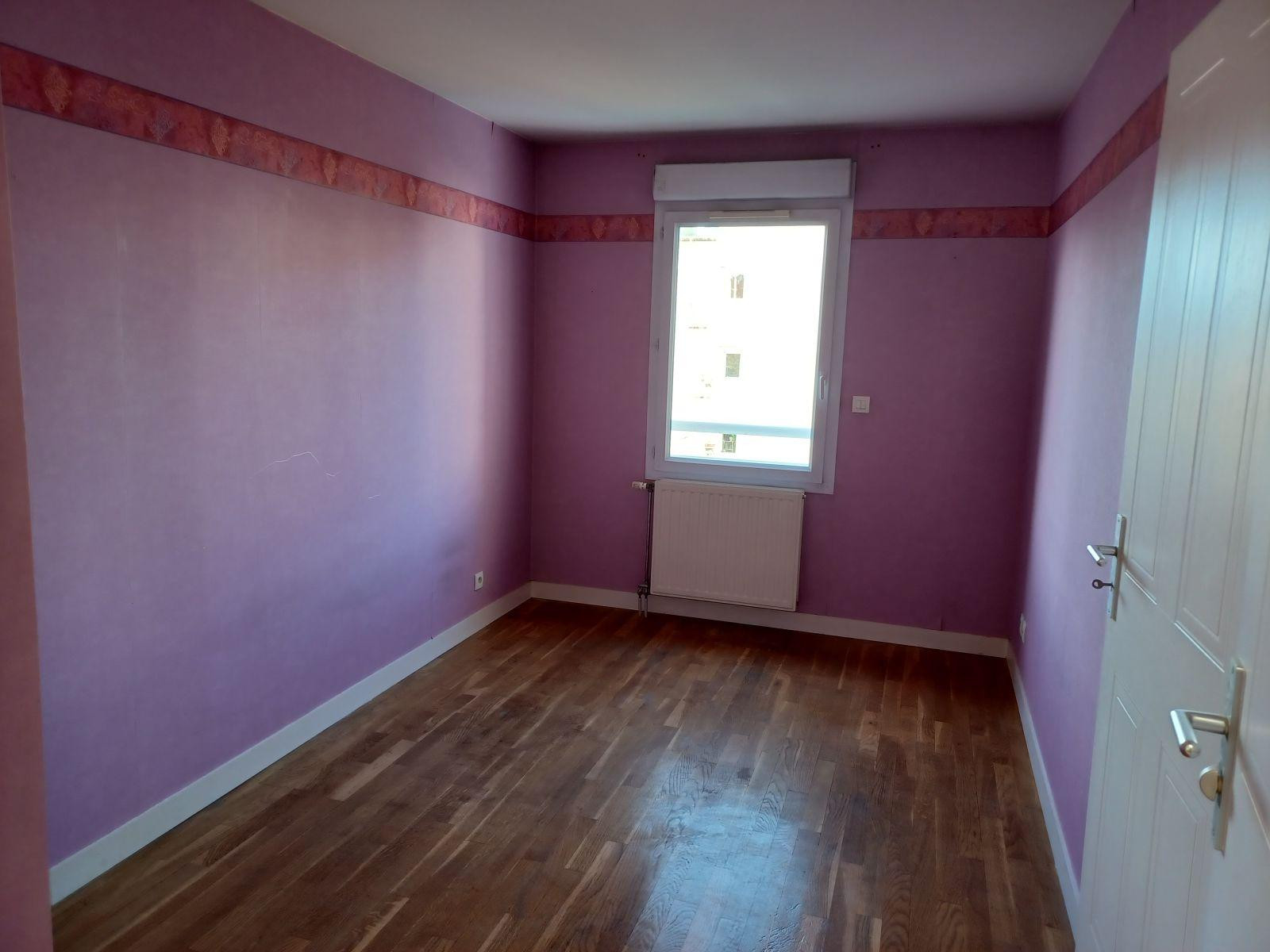 
                                                Location
                                                 Beau T2 de 44m2 très bon état, lumineux et calme