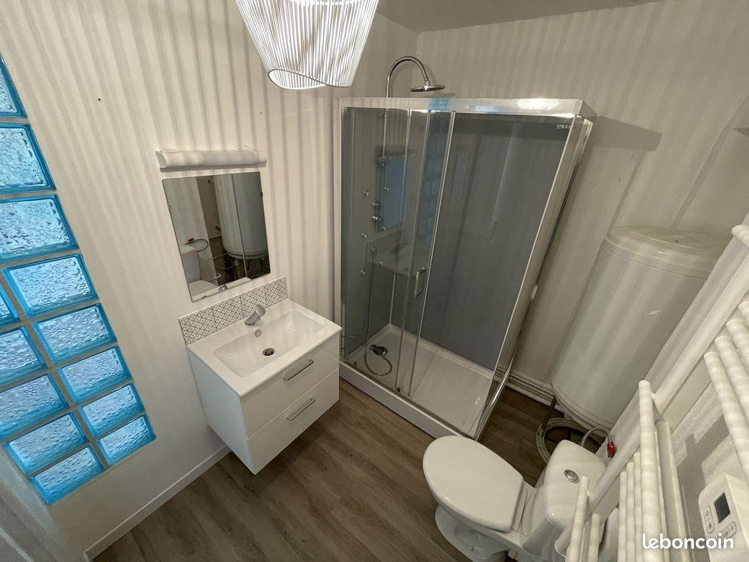 
                                                Location
                                                 Beau T2 en duplex 50m2 à louer à Villemonble