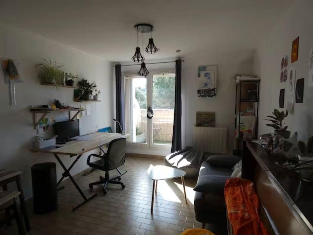 
                                                Location
                                                 Beau T2 lumineux