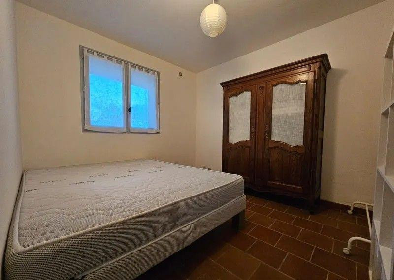 
                                                Location
                                                 Beau T2 lumineux meublé de 43m²