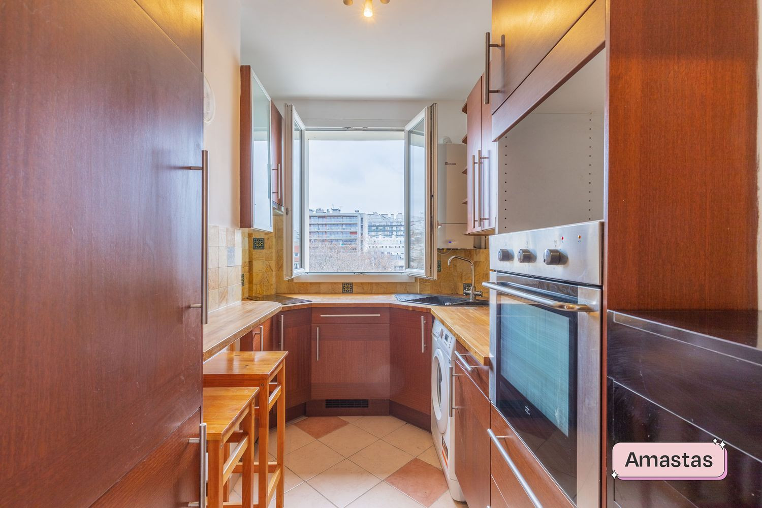 
                                                Location
                                                 Beau T2 lumineux - Paris 15