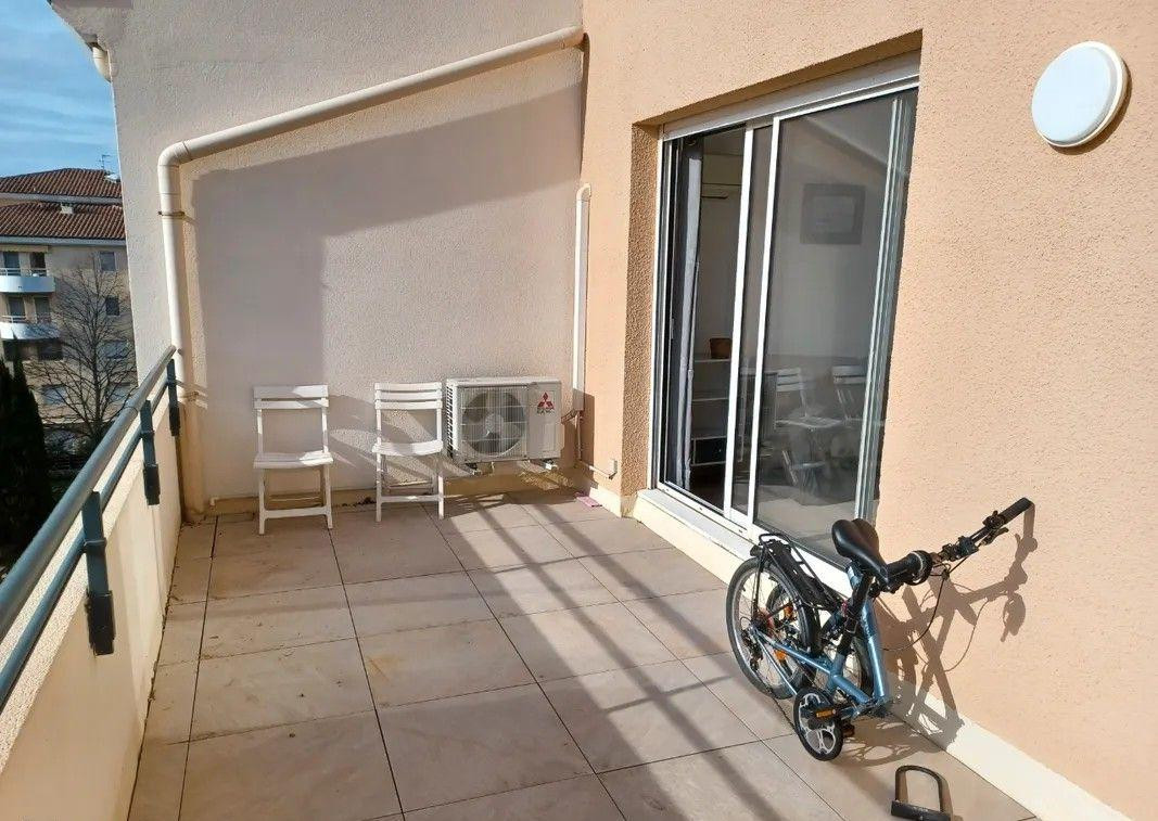 
                                                Location
                                                 Beau T2 meublé 31m² avec grande terrasse 15m²