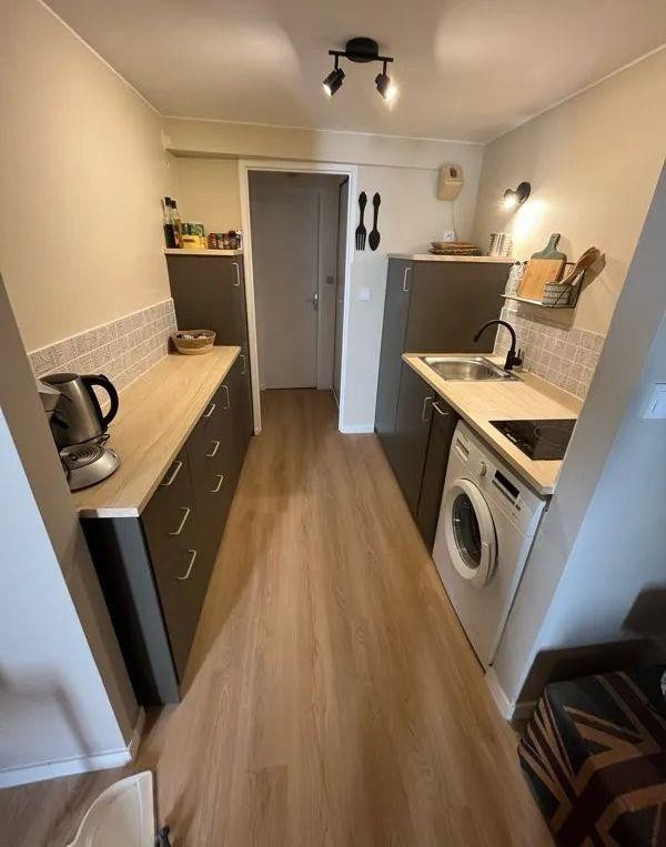 
                                                Location
                                                 Beau T2 meublé 34m² en hyper centre de Toulon