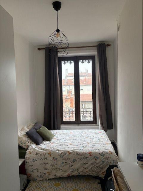 
                                                Location
                                                 Beau T2 meublé 34m² lumineux