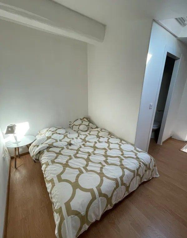 
                                                Location
                                                 Beau T2 meublé 34m² rénové proche centre-ville