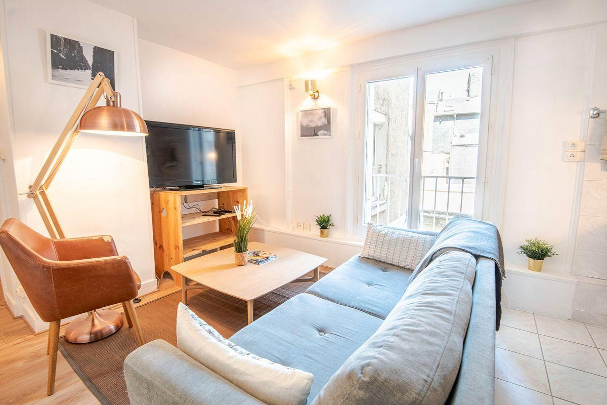 
                                                Location
                                                 Beau T2 meublé 35m² hyper-centre