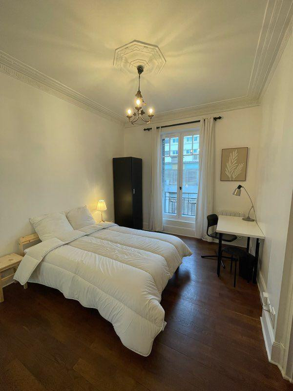 
                                                Location
                                                 Beau T2 meublé 36m² / Centre Grenoble