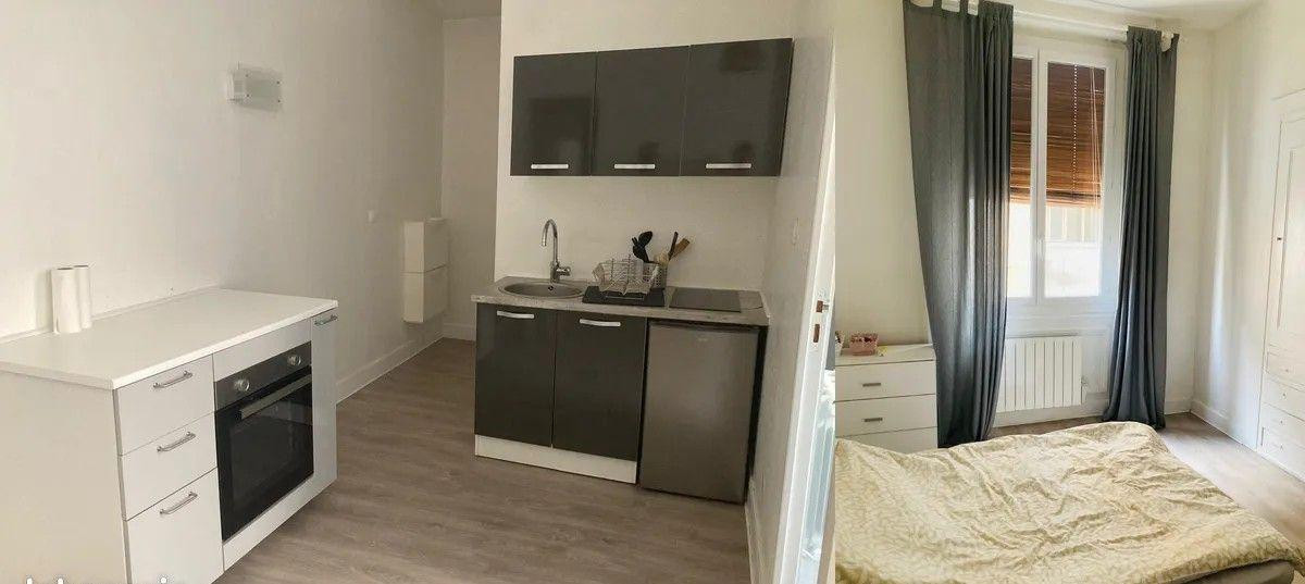 
                                                Location
                                                 Beau T2 meublé 36m² en plein centre-ville