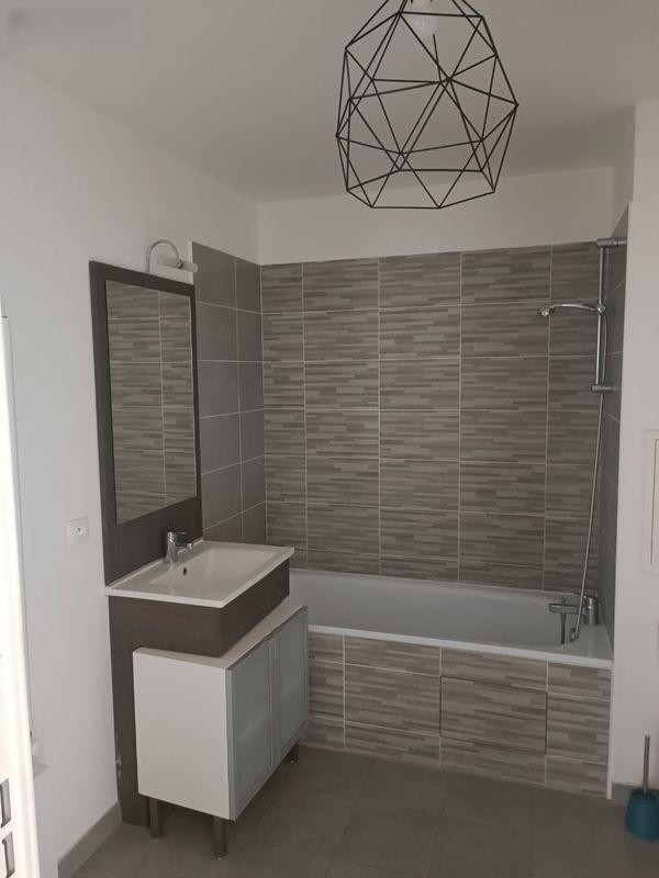 
                                                Location
                                                 Beau T2 meublé 37m²