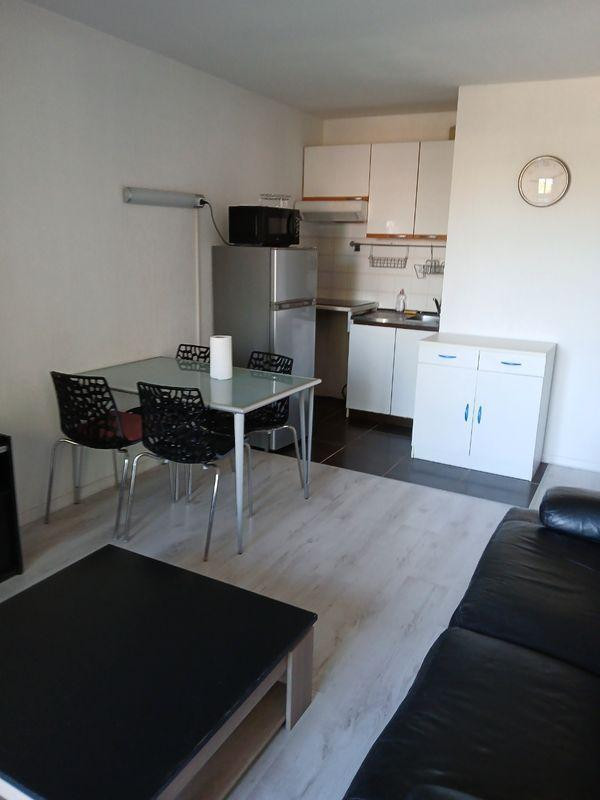 
                                                Location
                                                 Beau T2 meublé 37m² avec balcon