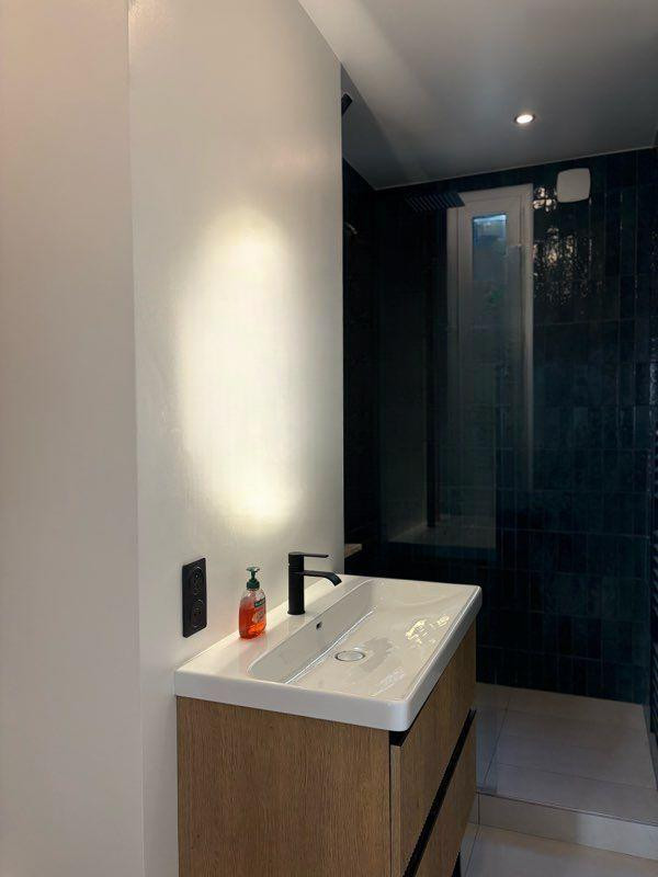 
                                                Location
                                                 Beau T2 meublé 37m² Paris 16