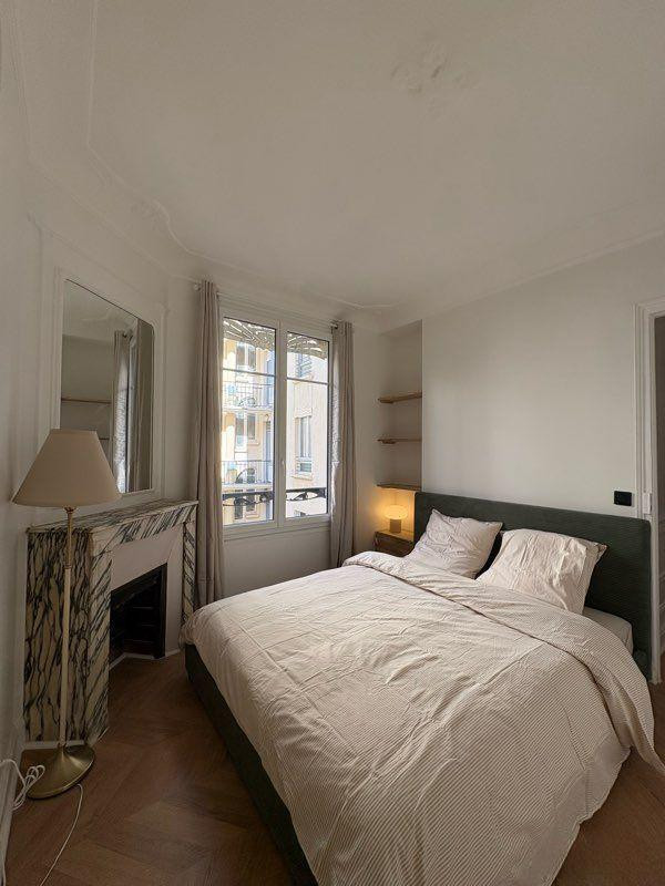 
                                                Location
                                                 Beau T2 meublé 37m² Paris 16