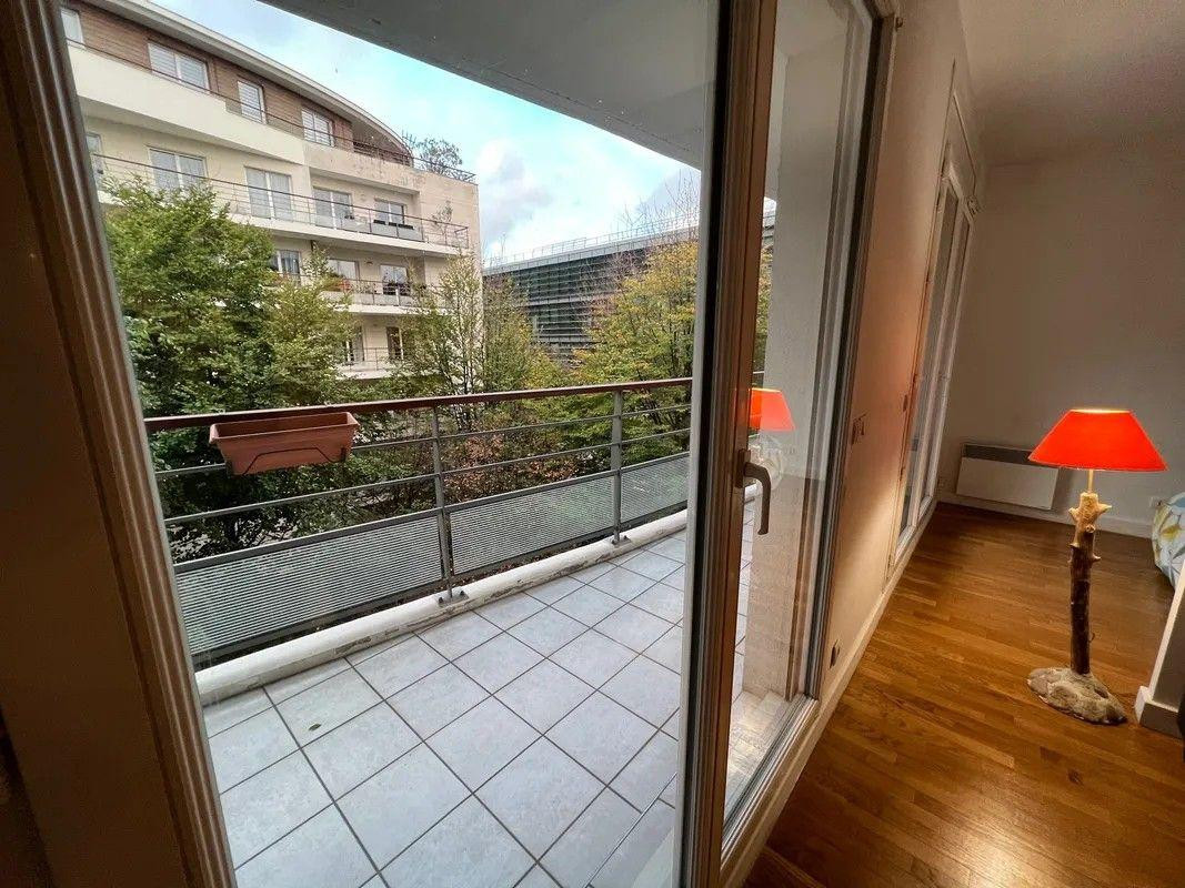 
                                                Location
                                                 Beau T2 meublé 38m² Rue de la Verrerie à Meudon