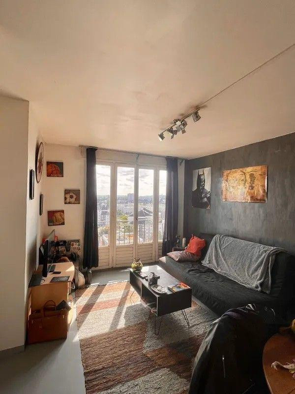 
                                                Location
                                                 Beau T2 meublé 38m² toutes charges comprises