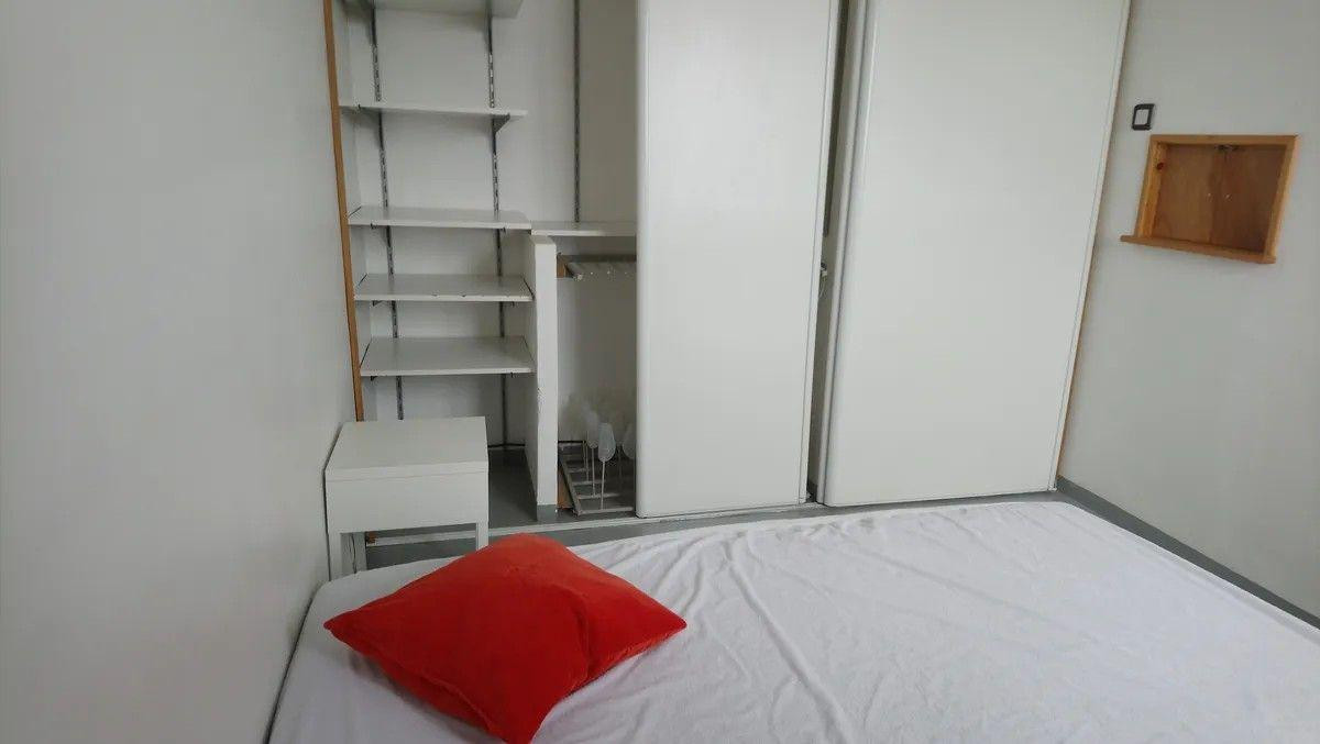 
                                                Location
                                                 Beau T2 meublé 38m² toutes charges comprises