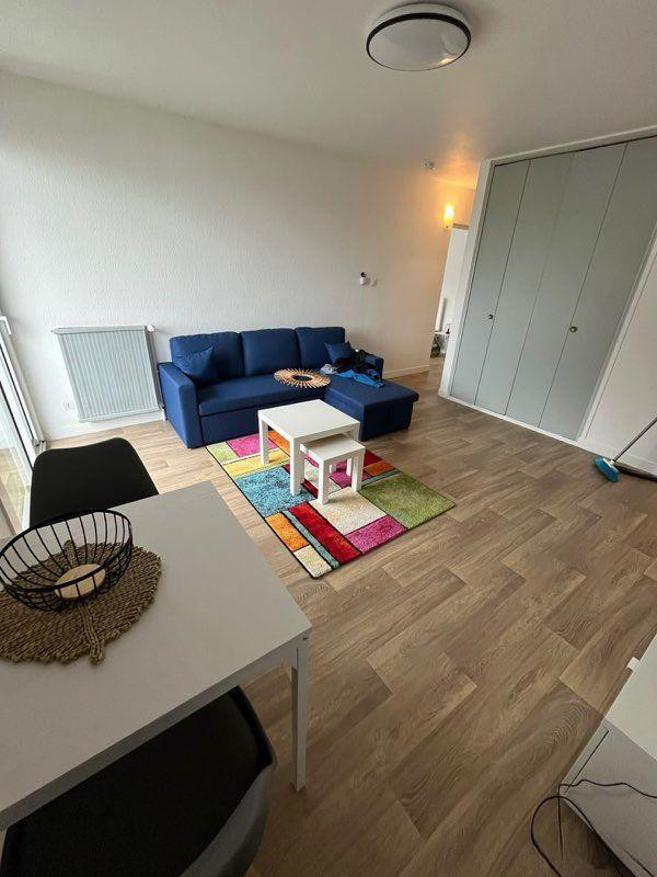 
                                                Location
                                                 Beau T2 meublé 40m² avec balcon lumineux et rénové