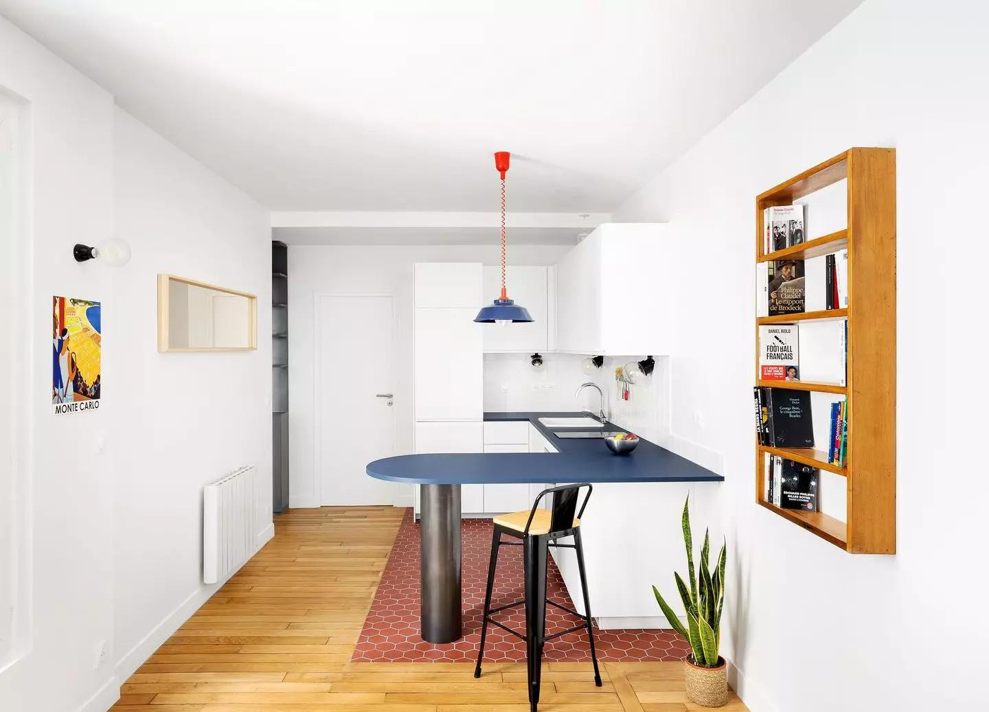 
                                                Location
                                                 Beau T2 meublé 40m² refait à neuf