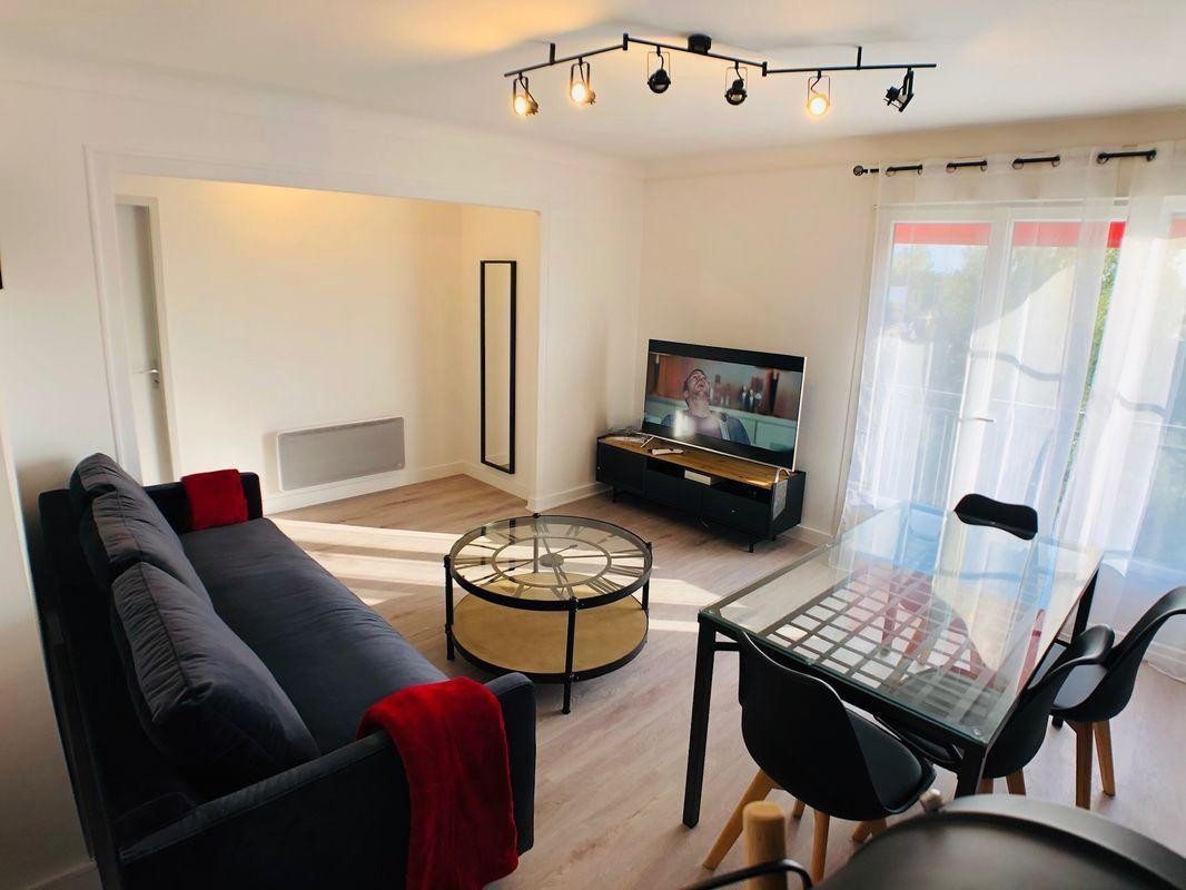 
                                                Location
                                                 Beau T2 meublé 41m² avec balcon