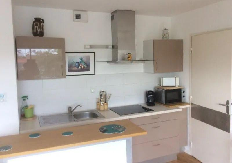 
                                                Location
                                                 Beau T2 meublé 43m² calme dans résidence sécurisée