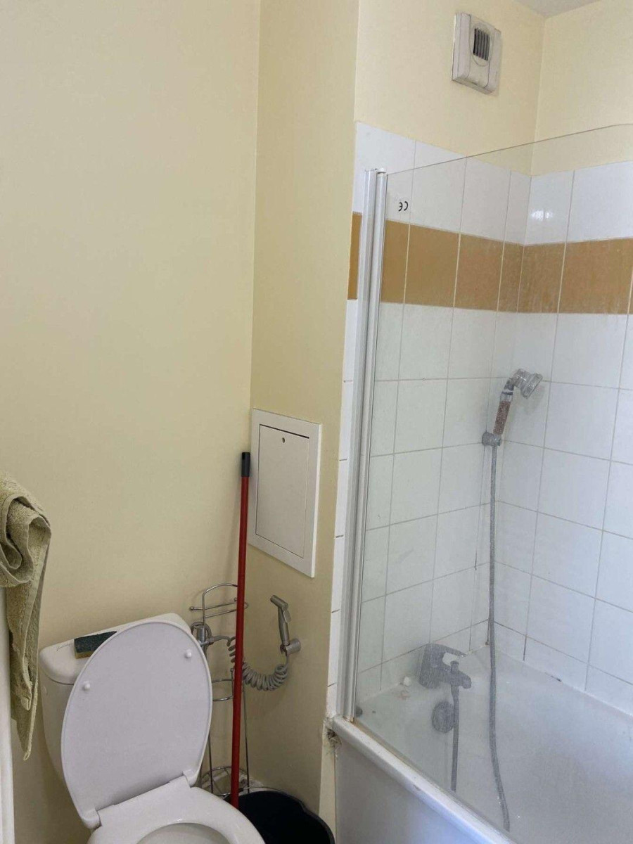 
                                                Location
                                                 Beau T2 meublé 43m² proche du parc Robinson