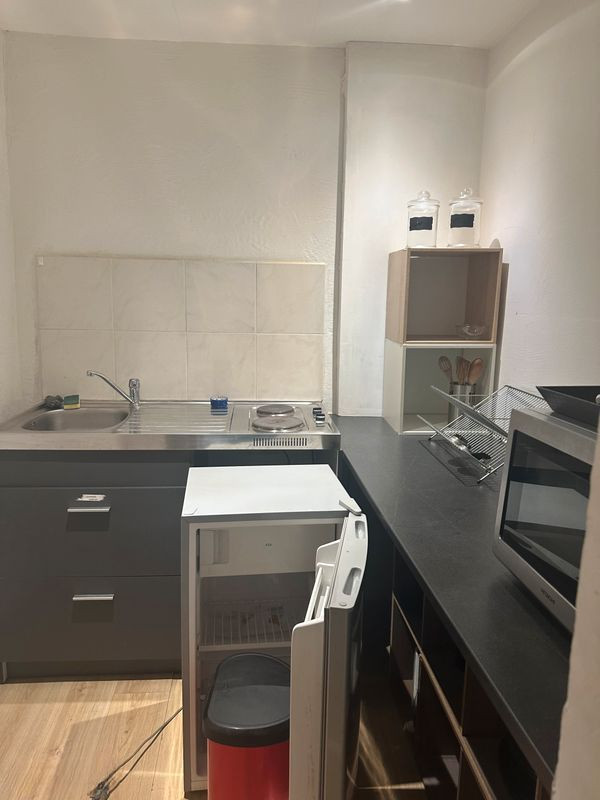 
                                                Location
                                                 Beau T2 meublé 44m² Aix centre