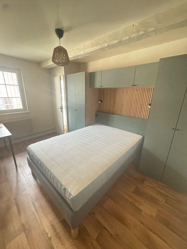 
                                                Location
                                                 Beau T2 meublé 44m² proche CHU